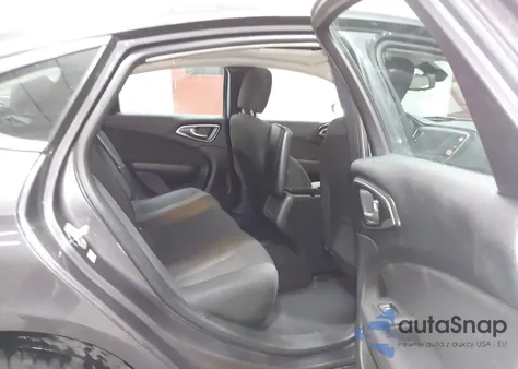 2015 Chrysler 200 Limited из США, поврежденный, VIN 1C3CCCAB3FN741152